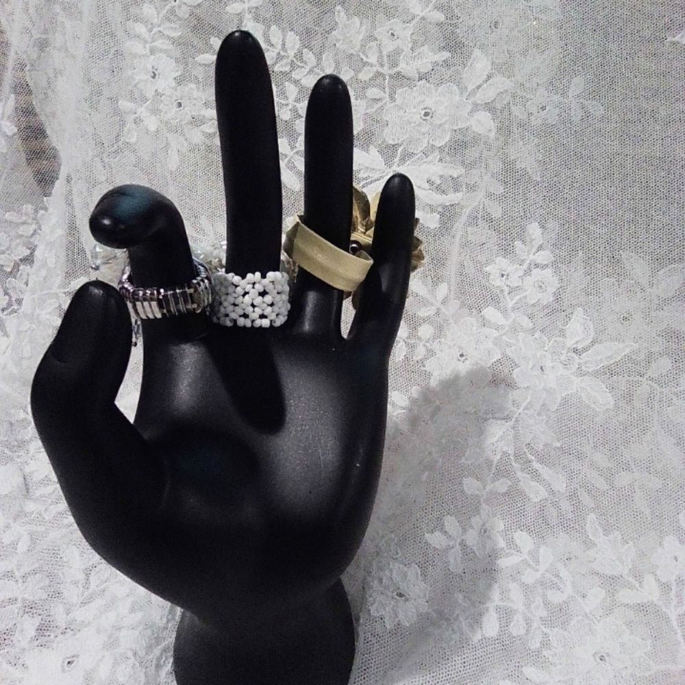 There Vintage 1950s And 60s Rings - Picture 2 of 3